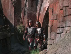 extant_XenaWarriorPrincess_5x02_Chakram_2426