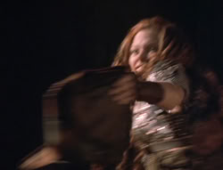 extant_XenaWarriorPrincess_5x02_Chakram_2502