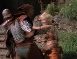 extant_XenaWarriorPrincess_5x02_Chakram_2551