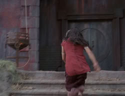 extant_XenaWarriorPrincess_5x02_Chakram_2571
