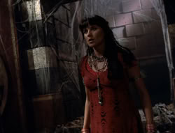 extant_XenaWarriorPrincess_5x02_Chakram_2588