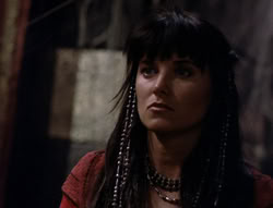 extant_XenaWarriorPrincess_5x02_Chakram_2597