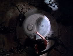 extant_XenaWarriorPrincess_5x02_Chakram_2611