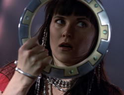 extant_XenaWarriorPrincess_5x02_Chakram_2618
