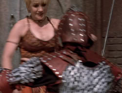 extant_XenaWarriorPrincess_5x02_Chakram_2624