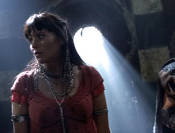 extant_XenaWarriorPrincess_5x02_Chakram_2705