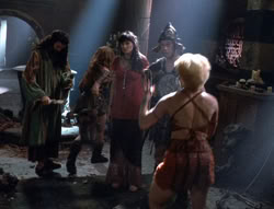 extant_XenaWarriorPrincess_5x02_Chakram_2708