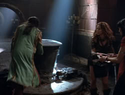 extant_XenaWarriorPrincess_5x02_Chakram_2729