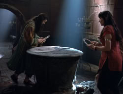 extant_XenaWarriorPrincess_5x02_Chakram_2731
