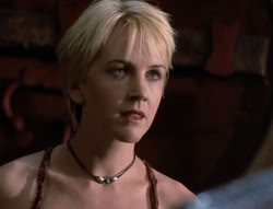 extant_XenaWarriorPrincess_5x02_Chakram_2747