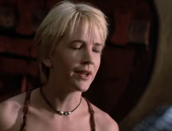 extant_XenaWarriorPrincess_5x02_Chakram_2759