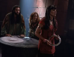 extant_XenaWarriorPrincess_5x02_Chakram_2791