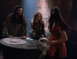 extant_XenaWarriorPrincess_5x02_Chakram_2794