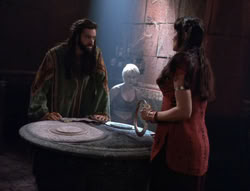 extant_XenaWarriorPrincess_5x02_Chakram_2798