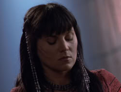 extant_XenaWarriorPrincess_5x02_Chakram_2816