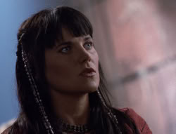 extant_XenaWarriorPrincess_5x02_Chakram_2829