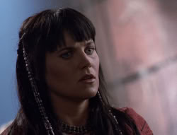 extant_XenaWarriorPrincess_5x02_Chakram_2830