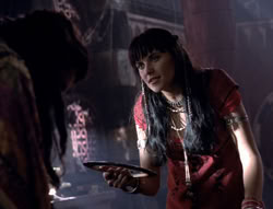 extant_XenaWarriorPrincess_5x02_Chakram_2843