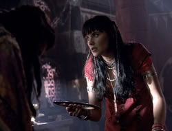 extant_XenaWarriorPrincess_5x02_Chakram_2844