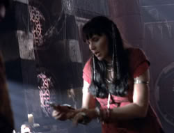 extant_XenaWarriorPrincess_5x02_Chakram_2877