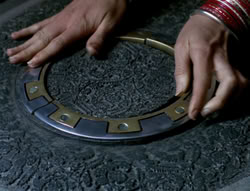 extant_XenaWarriorPrincess_5x02_Chakram_2888