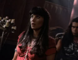 extant_XenaWarriorPrincess_5x02_Chakram_2910