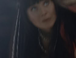 extant_XenaWarriorPrincess_5x02_Chakram_2948