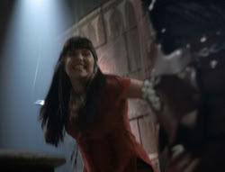 extant_XenaWarriorPrincess_5x02_Chakram_2951