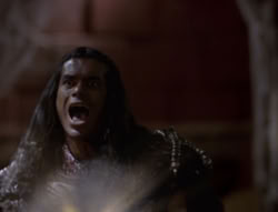 extant_XenaWarriorPrincess_5x02_Chakram_2966