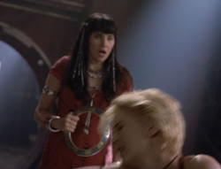 extant_XenaWarriorPrincess_5x02_Chakram_2985