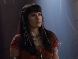 extant_XenaWarriorPrincess_5x02_Chakram_2997
