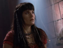 extant_XenaWarriorPrincess_5x02_Chakram_3000