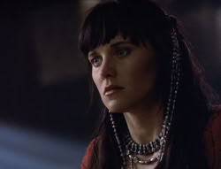 extant_XenaWarriorPrincess_5x02_Chakram_3007