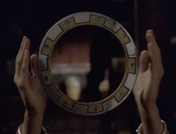 extant_XenaWarriorPrincess_5x02_Chakram_3070