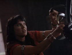 extant_XenaWarriorPrincess_5x02_Chakram_3160