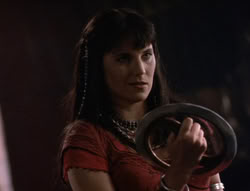 extant_XenaWarriorPrincess_5x02_Chakram_3199