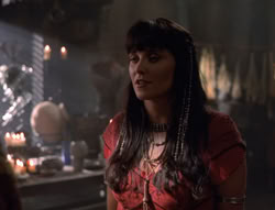 extant_XenaWarriorPrincess_5x02_Chakram_3289