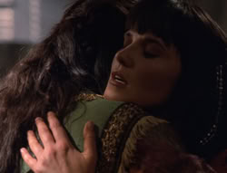 extant_XenaWarriorPrincess_5x02_Chakram_3340