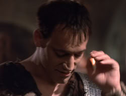 extant_XenaWarriorPrincess_5x02_Chakram_3359