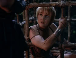 extant_XenaWarriorPrincess_5x03_Succession_1310