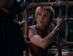 extant_XenaWarriorPrincess_5x03_Succession_1322