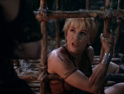 extant_XenaWarriorPrincess_5x03_Succession_1342