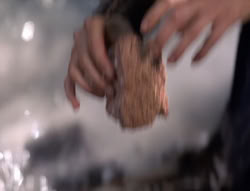 extant_XenaWarriorPrincess_5x03_Succession_1750