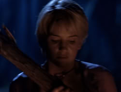 extant_XenaWarriorPrincess_5x03_Succession_2517