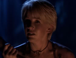 extant_XenaWarriorPrincess_5x03_Succession_2520