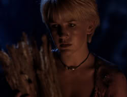 extant_XenaWarriorPrincess_5x03_Succession_2544