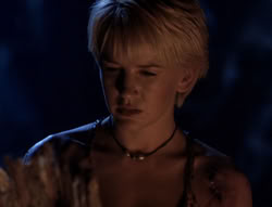 extant_XenaWarriorPrincess_5x03_Succession_2547