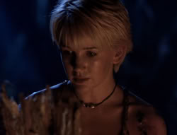 extant_XenaWarriorPrincess_5x03_Succession_2550