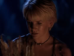 extant_XenaWarriorPrincess_5x03_Succession_2551
