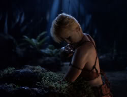 extant_XenaWarriorPrincess_5x03_Succession_2606
